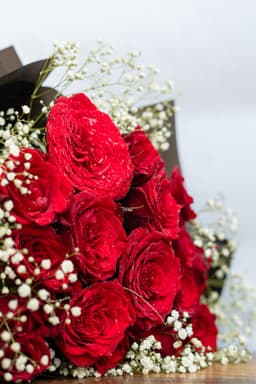 20 roses bouquet thumbnail 4