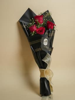 Red rose mini boquet thumbnail 3