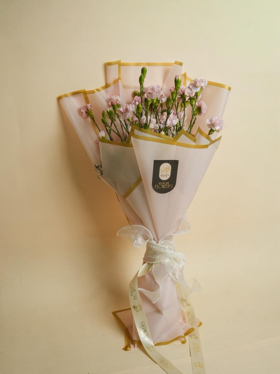 Pink spray canations boquet