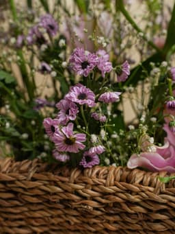 Basket bouquet with pink daisey and white lily thumbnail 4