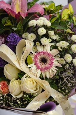 Purple elegant boquet thumbnail 2