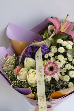Purple elegant boquet thumbnail 4